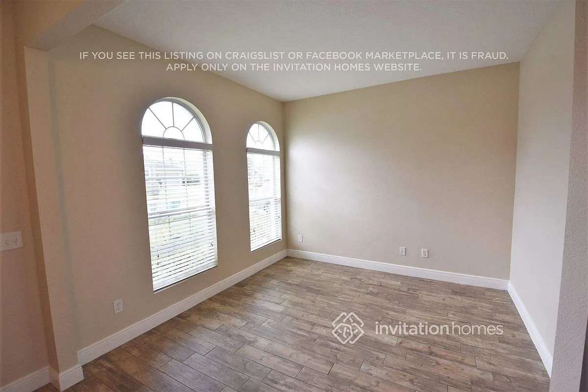Building Photo - 612 Grassy Stone Dr