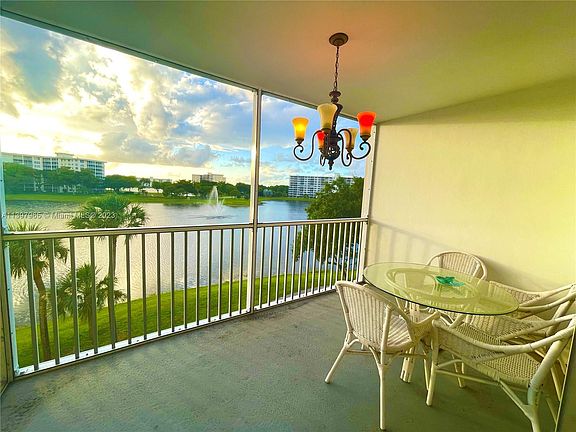 2nd image of 2801 N Palm Aire Dr APT 404