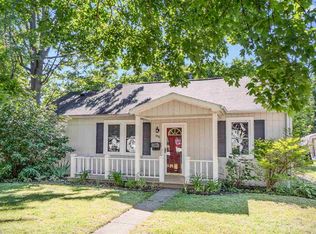 616 Burns St, Essexville, MI