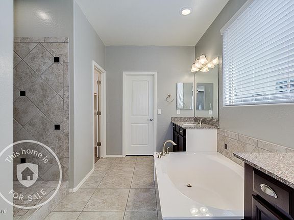 5th image of 2147 W Aston Dr