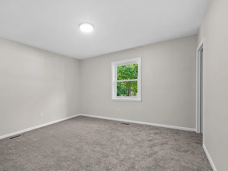 13404 Sequoia Ln N — Photo 21
