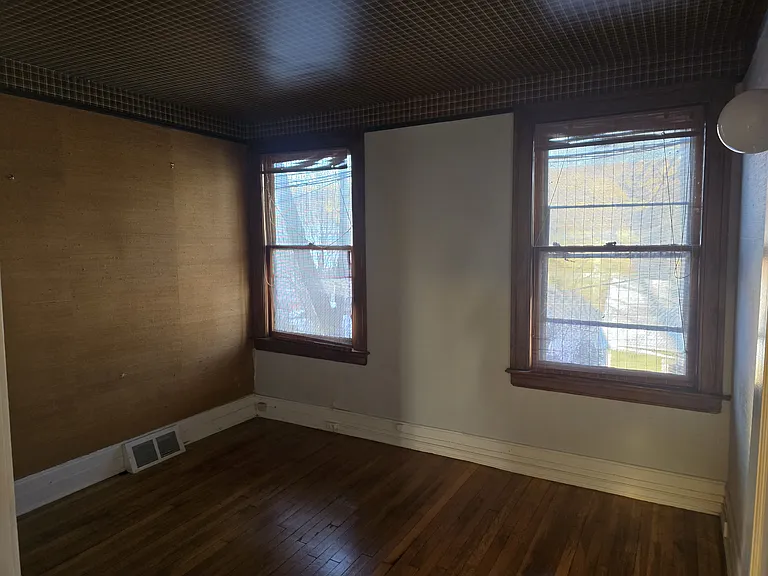 8127 Agnes St — Photo 7