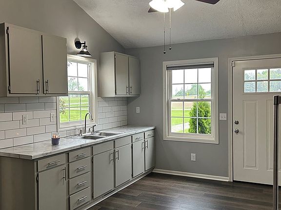 4th image of 1776 Knorr Rd