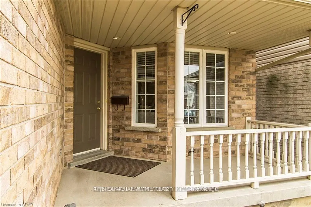3 bed, $2,800 — Photo 2
