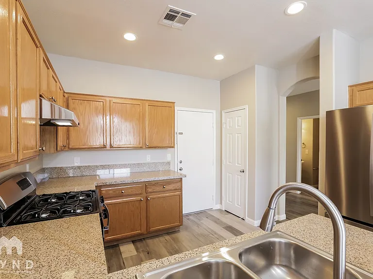 6241 Barton Manor St — Photo 3