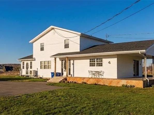 7 Grafton Shore Rd, Northampton, NB E7N 1A1