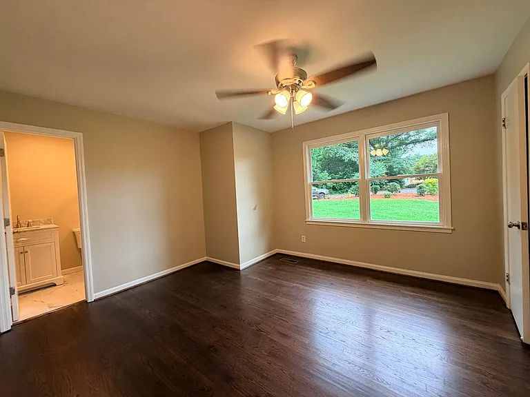 621 Greenhill Dr — Photo 12
