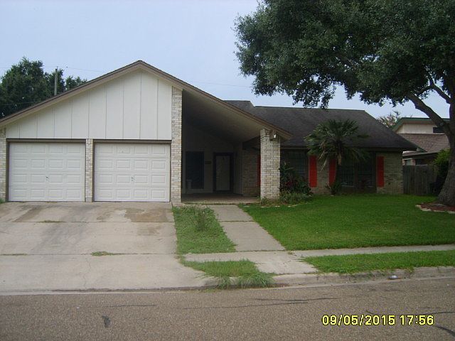 1st image of 208 Paisano Dr