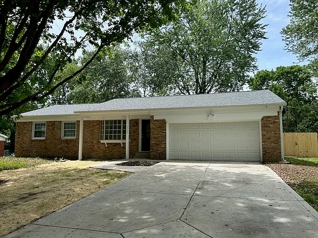 7103 Doris Dr photo 1