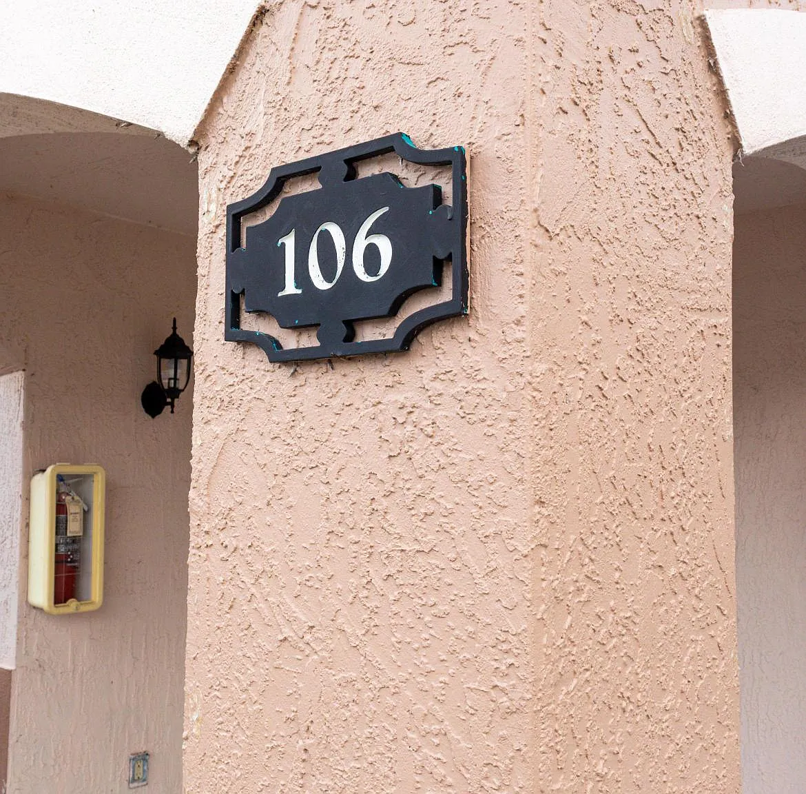 3 bed, 1009 sqft, $1,850 — Photo 2