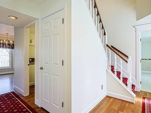 5th image of 6824 Glen Arbor Dr