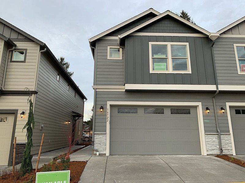1st image of 16522 SE 39th St