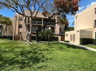10975 SW 107th St APT 110, Miami, FL 33176