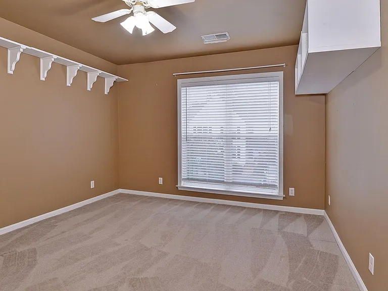 526 Ironwood Dr — Photo 14