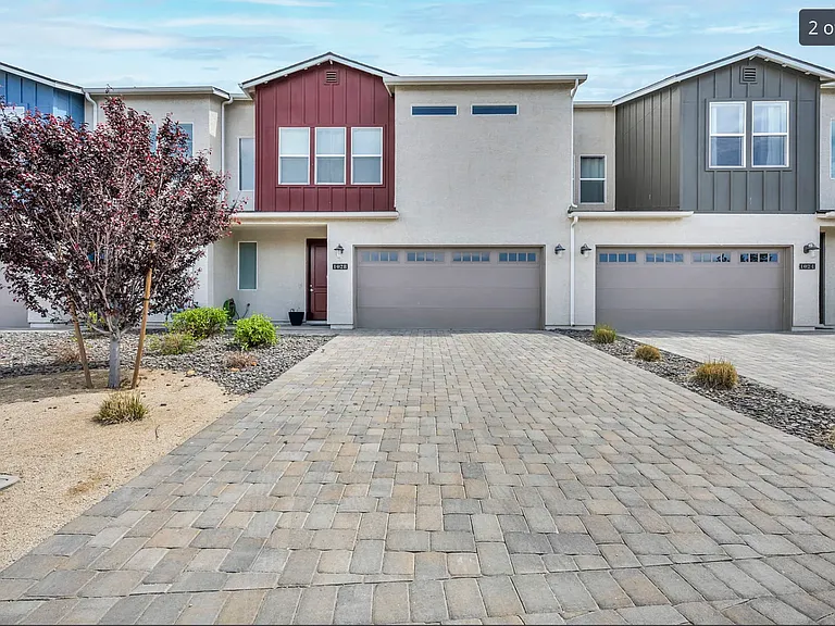 1028 Big Rock Loop — Photo 2