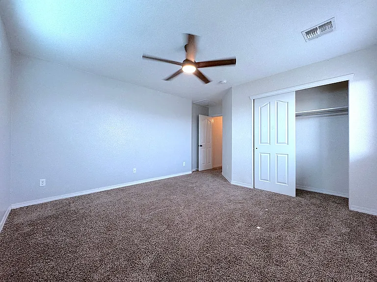 2068 Robert Minnie Pl — Photo 33