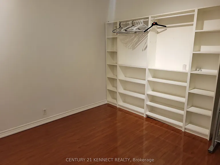 181 Augusta Ave #2 — Photo 6