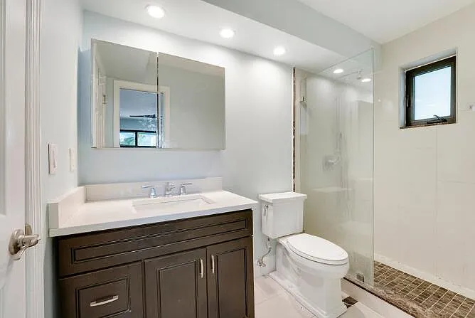 360 Wilma Cir #7 — Photo 9