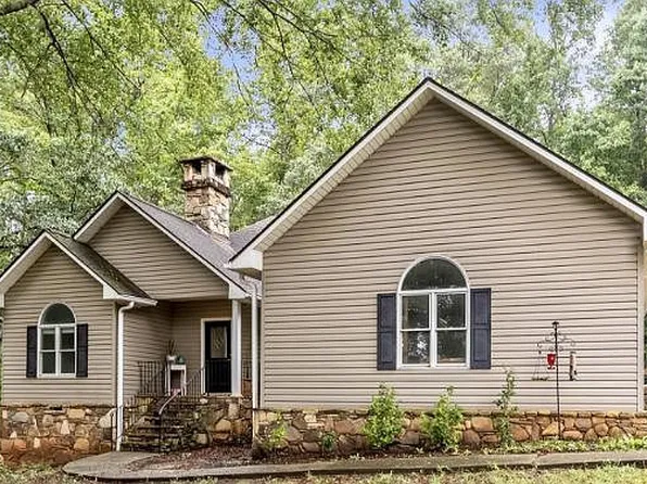 108 Kimble Dr, Simpsonville, SC 29680