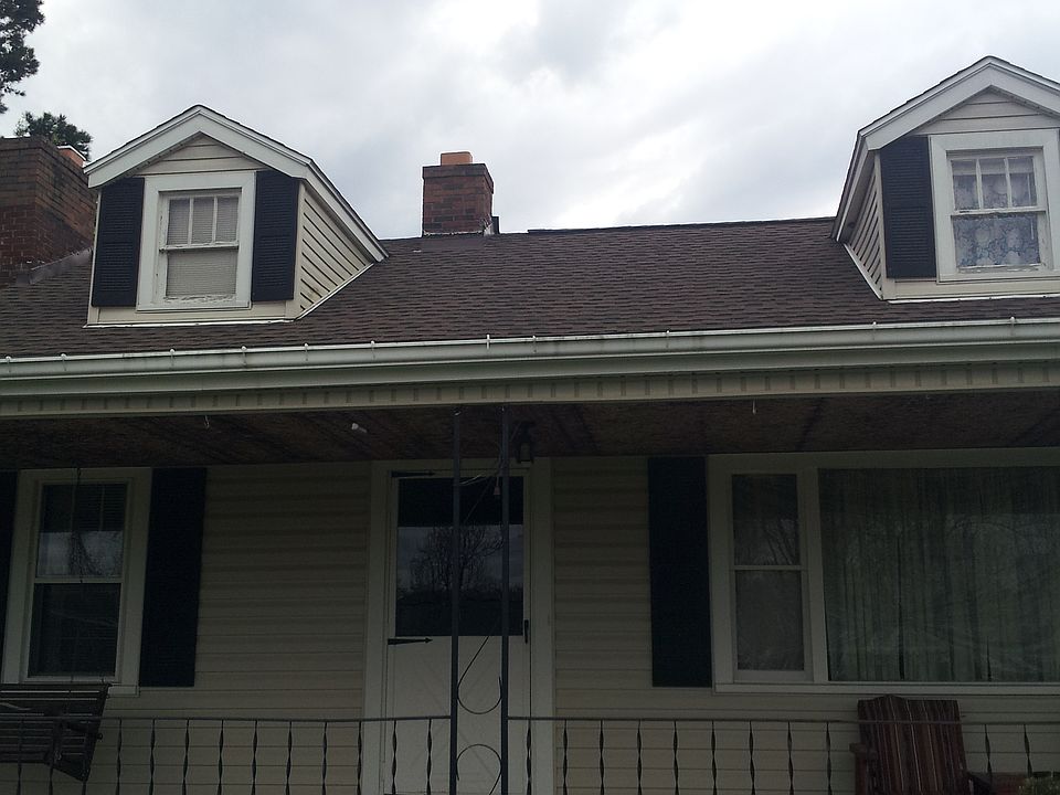 1st image of 385 Greenbrier Cir