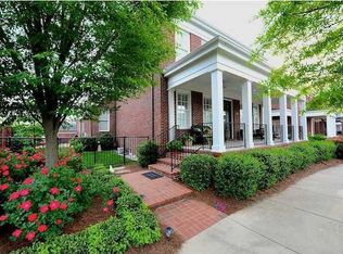 9528 Norton Commons Blvd, Prospect, KY 40059