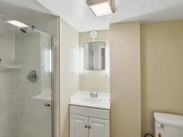 4811 Calvert Rd — Photo 5
