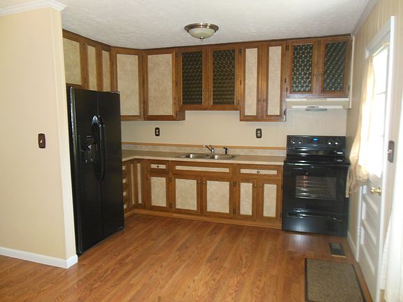 4th image of 321 Collinwood Dr