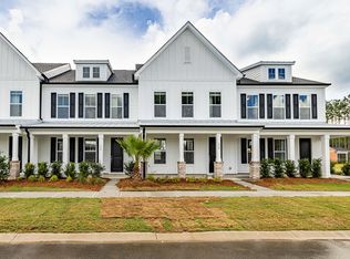 133 Summer Tanager Dr, Ravenel, SC 29470