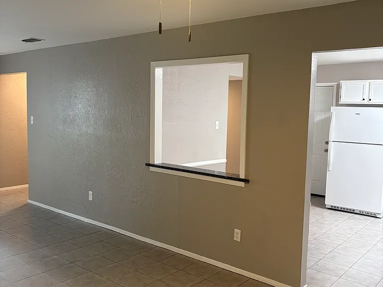 203 Park Pl — Photo 4