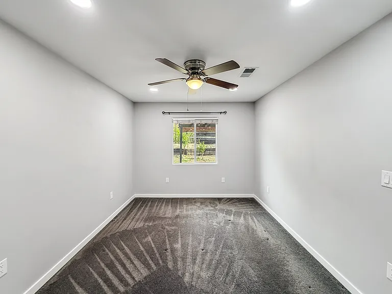 6123 Horton Dr — Photo 10