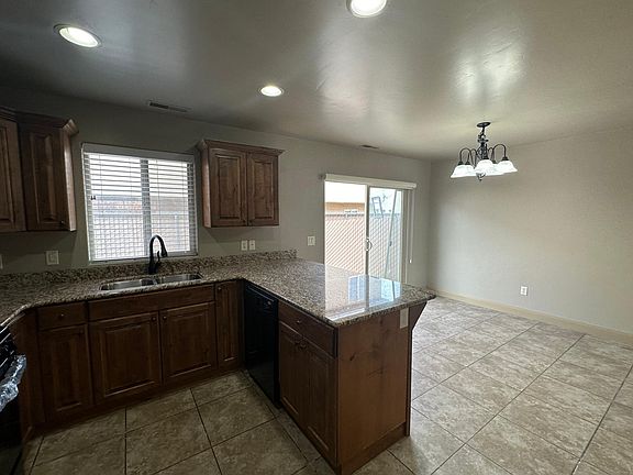 5th image of 920 S 25 E Unit 11E