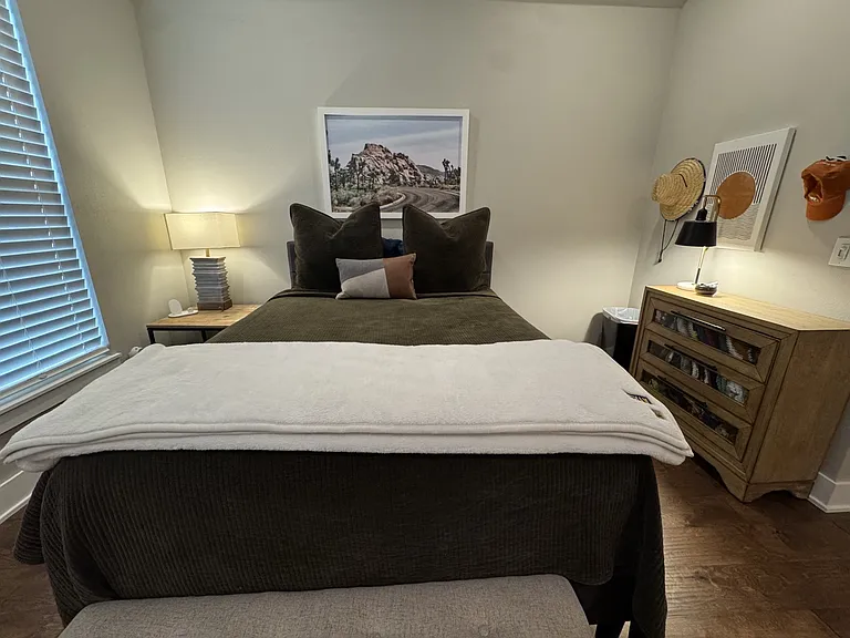 1356 S Duncan Ave — Photo 15