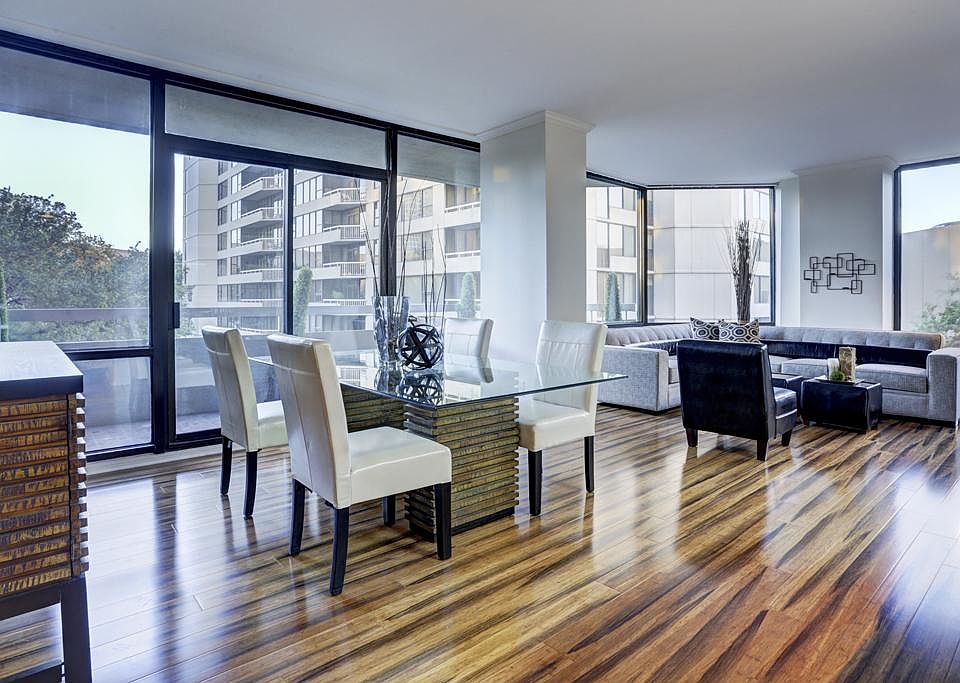 SPACIOUS CORNER UNIT WITH OPEN FLOOR PLAN