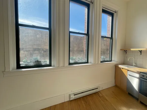 225 Weybosset St, Providence, RI 02903