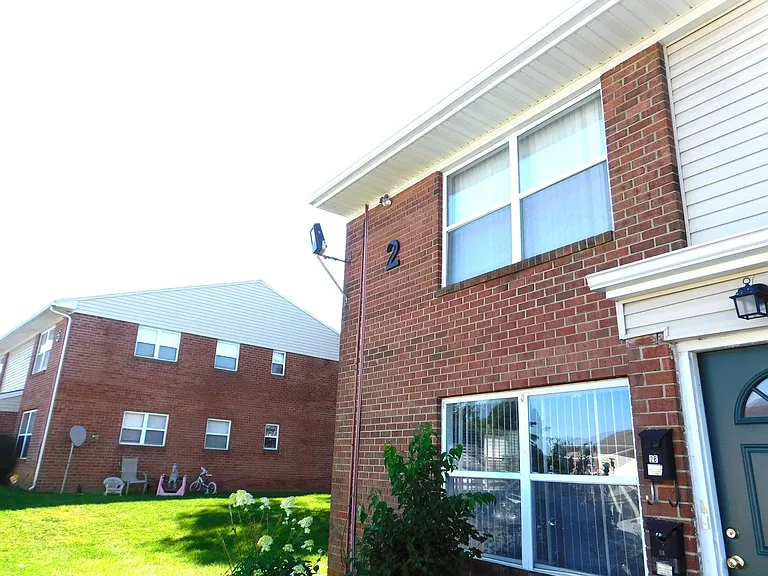 1011 George St — Photo 4