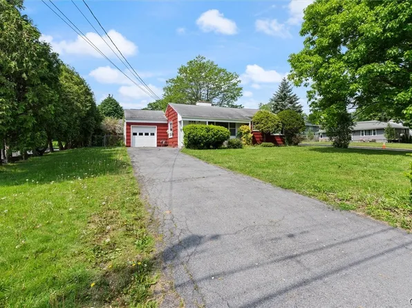 211 Stanton Dr, Syracuse, NY 13214