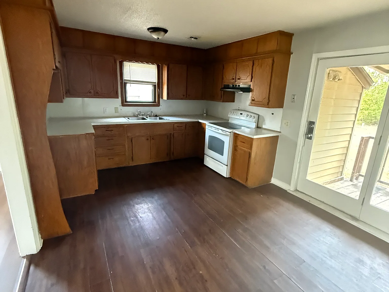 2 bed, 808 sqft, $1,050 — Photo 4
