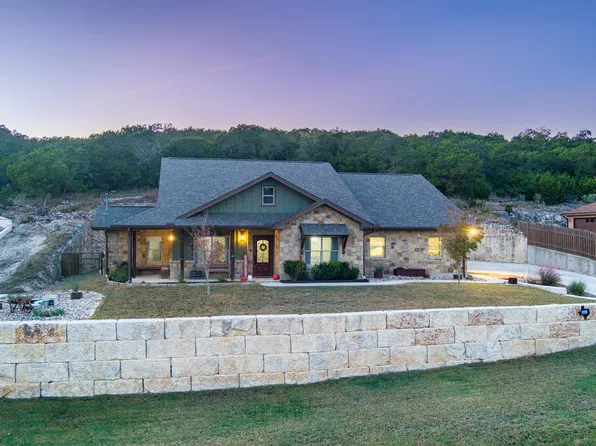 119 Fannin Dr, Kerrville, TX 78028