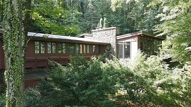 1st image of 450 Bierys Bridge Rd