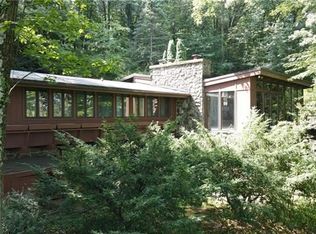 450 Bierys Bridge Rd, Bethlehem, PA 18017