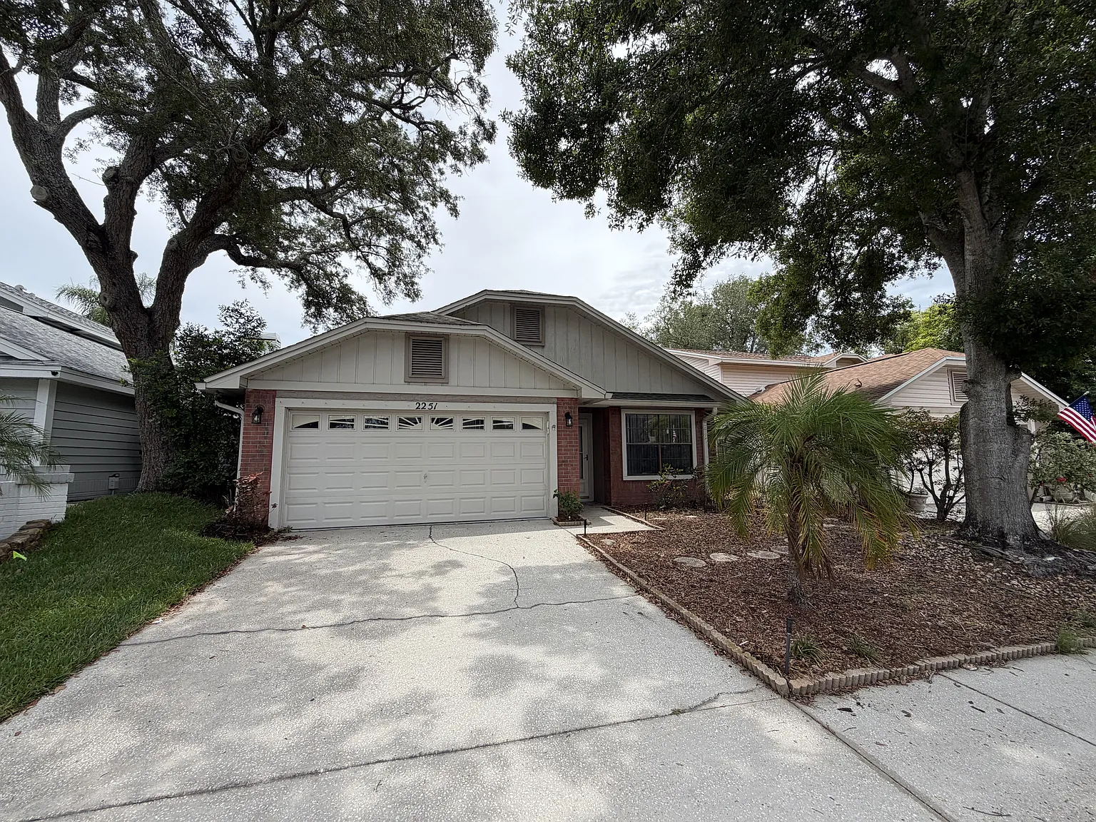2251 Springwood Circle West — Photo 2
