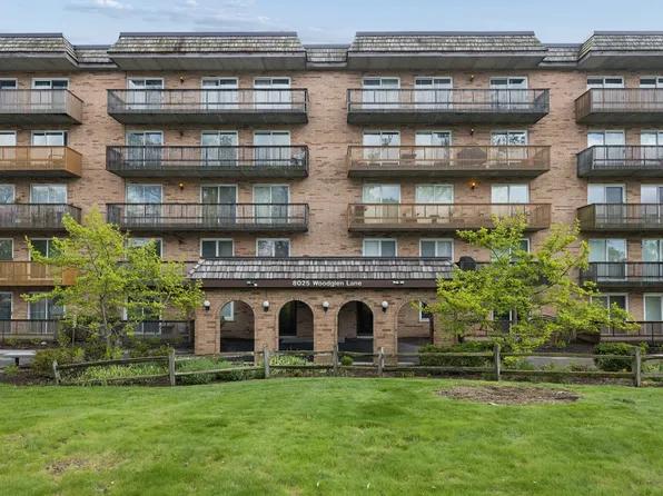 8025 Woodglen Ln APT 403, Downers Grove, IL 60516