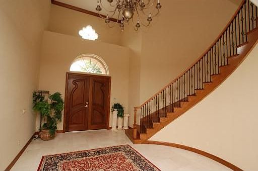 2nd image of 136 Cherry Creek Cir