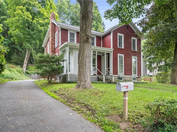 271 E Main St, Victor, NY 14564