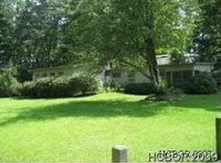 155 Strawberry Ln, Highlands, NC 28741