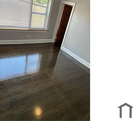 3 bed, $1,860 — Photo 2