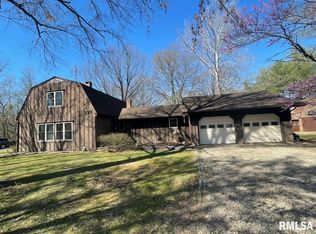 732 County Road 1300 N, Carmi, IL 62821
