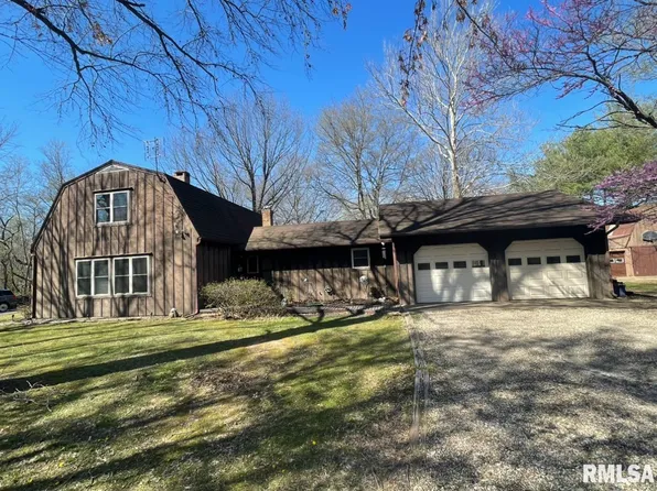 732 County Road 1300 N, Carmi, IL 62821