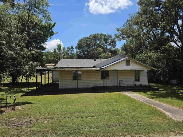 106 E Hornbeck Rd, Hatfield, AR 71945