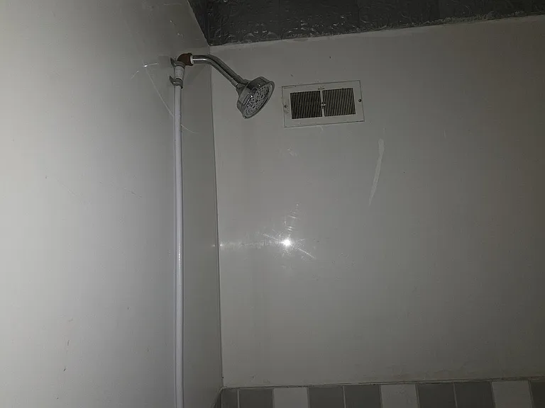 1818 E Clay St — Photo 23